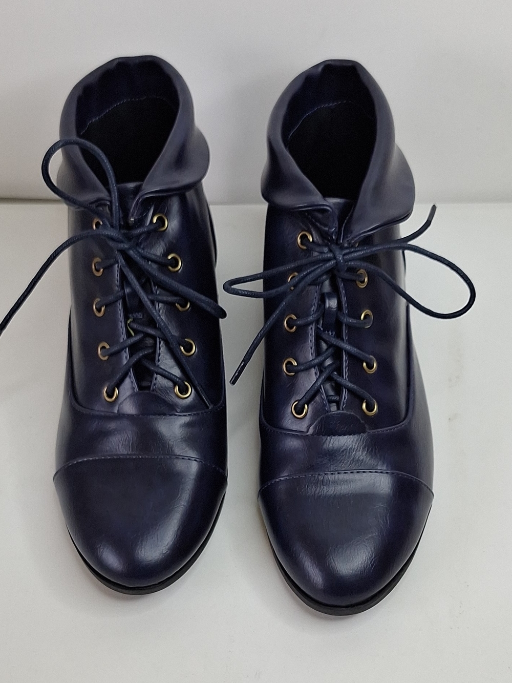 comfortview Women's Navy Lace-Up Ankle Boots with Gold Eyelets Size 10W